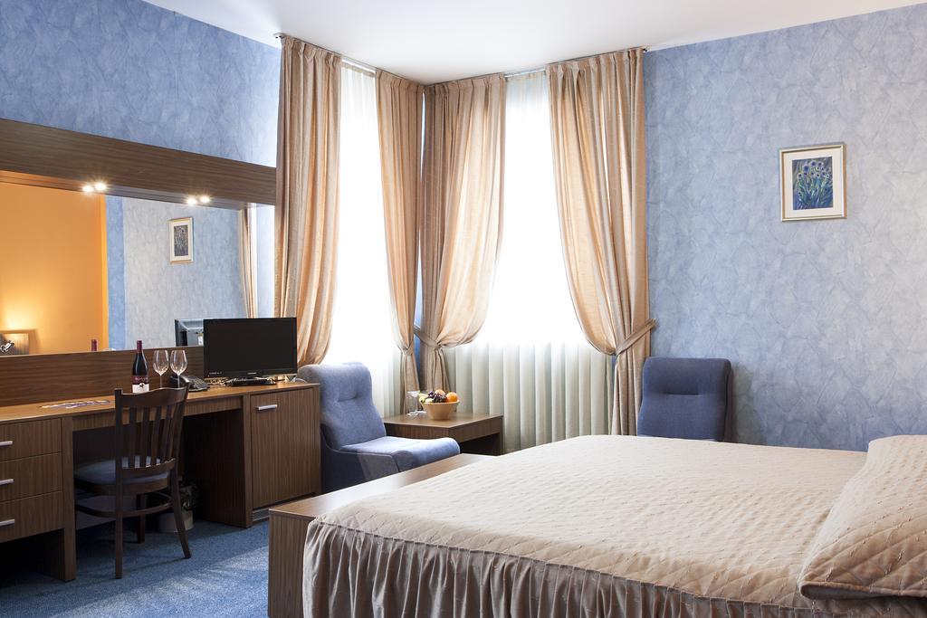 Diter Family Hotel 3*
